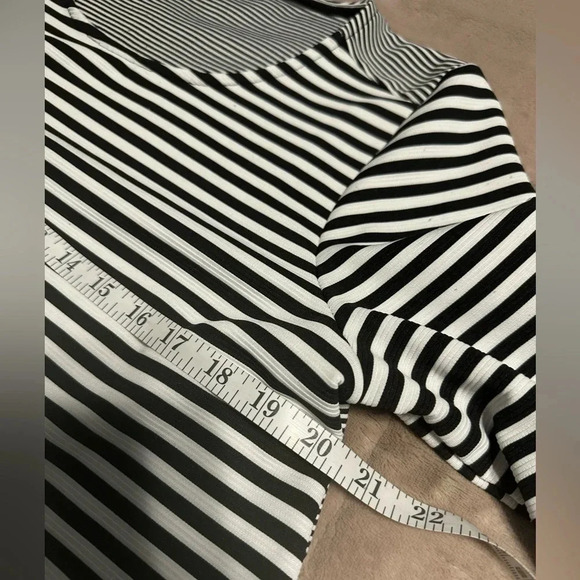 Alfani Striped Blouse Size Large Black White Bell Sleeves - Picture 5 of 8